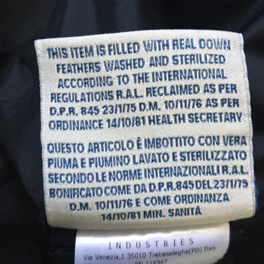 Authentic Moncler jacket - Picture 7 of 12